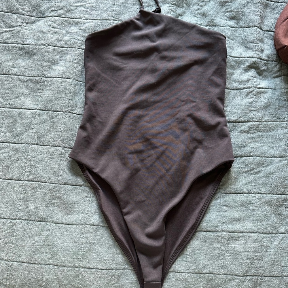 Alo yoga one shoulder bodysuit